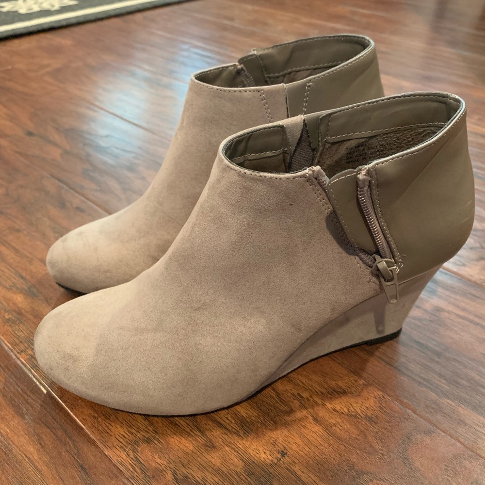 Nicole brand heeled bootie